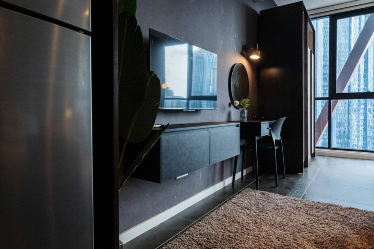 Scarletz Suites Klcc Twin Tower By Purple Orchid 쿠알라룸푸르 외부 사진