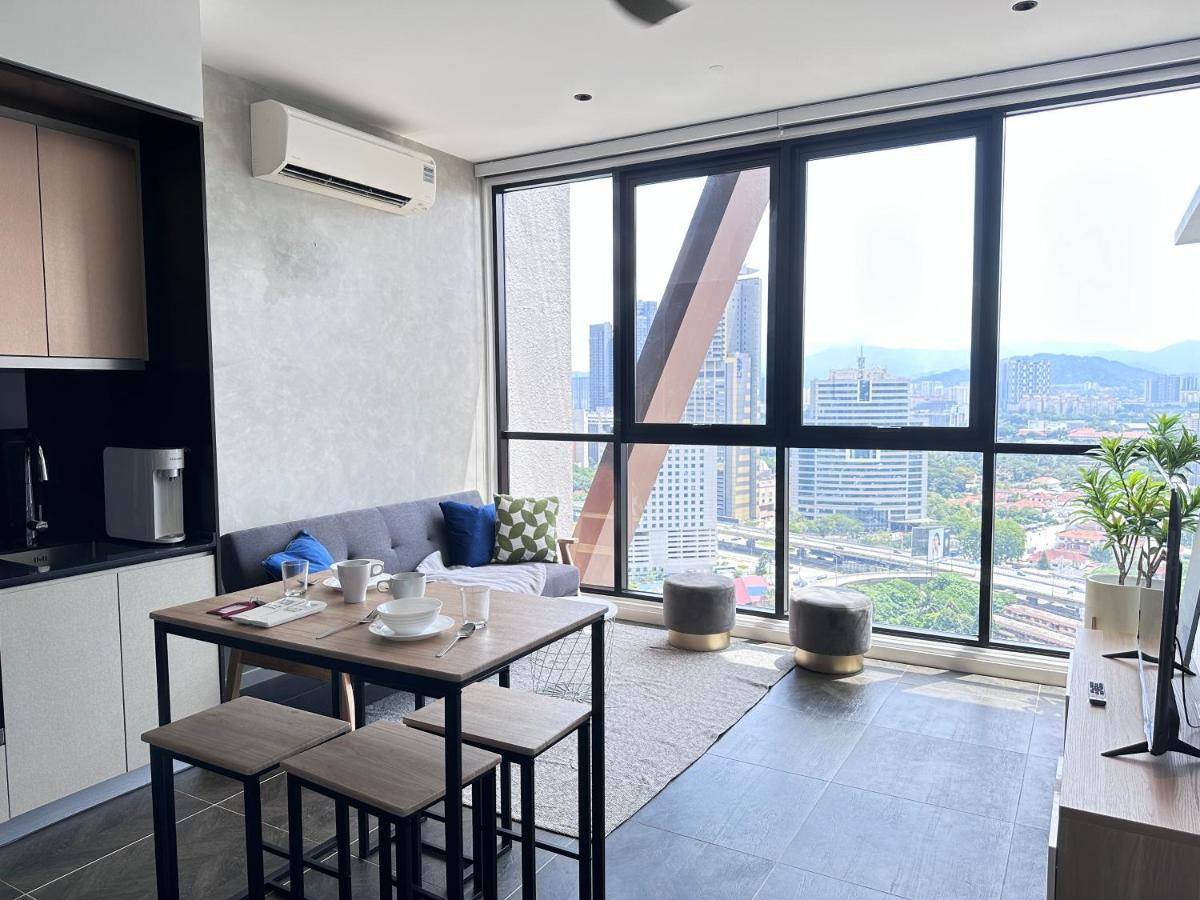 Scarletz Suites Klcc Twin Tower By Purple Orchid 쿠알라룸푸르 외부 사진