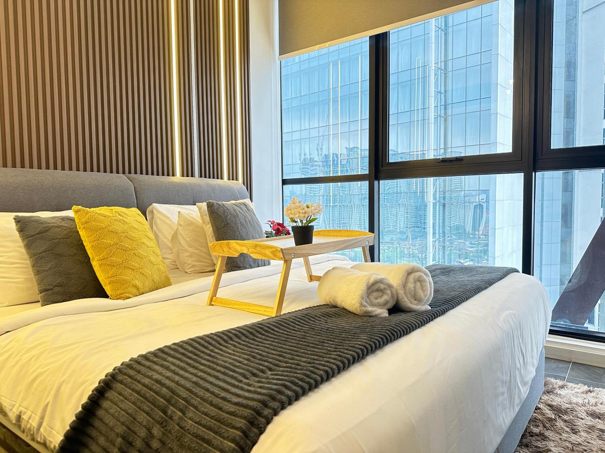 Scarletz Suites Klcc Twin Tower By Purple Orchid 쿠알라룸푸르 외부 사진